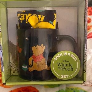 Disney Winnie the Pooh Black and Yellow Mug Set